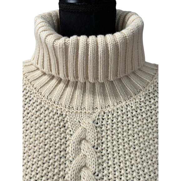 Callahan Knitwear Turtle Neck Cable Knit Sweater L Ivory Oversized Cozy Pullover - Picture 2 of 6